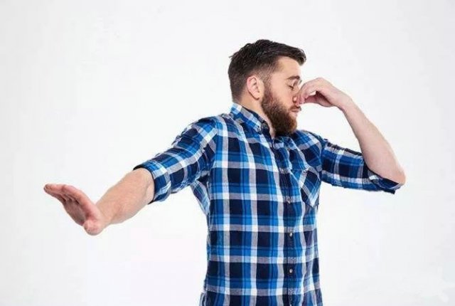 甲醛到底是什么味道?新装修的房子进去闻到的味道是不是甲醛?